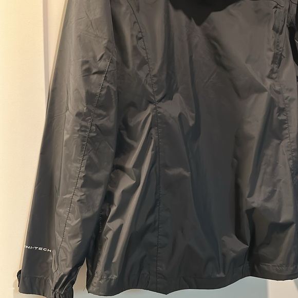 Columbia black rain jacket/windbreaker - Picture 8 of 9